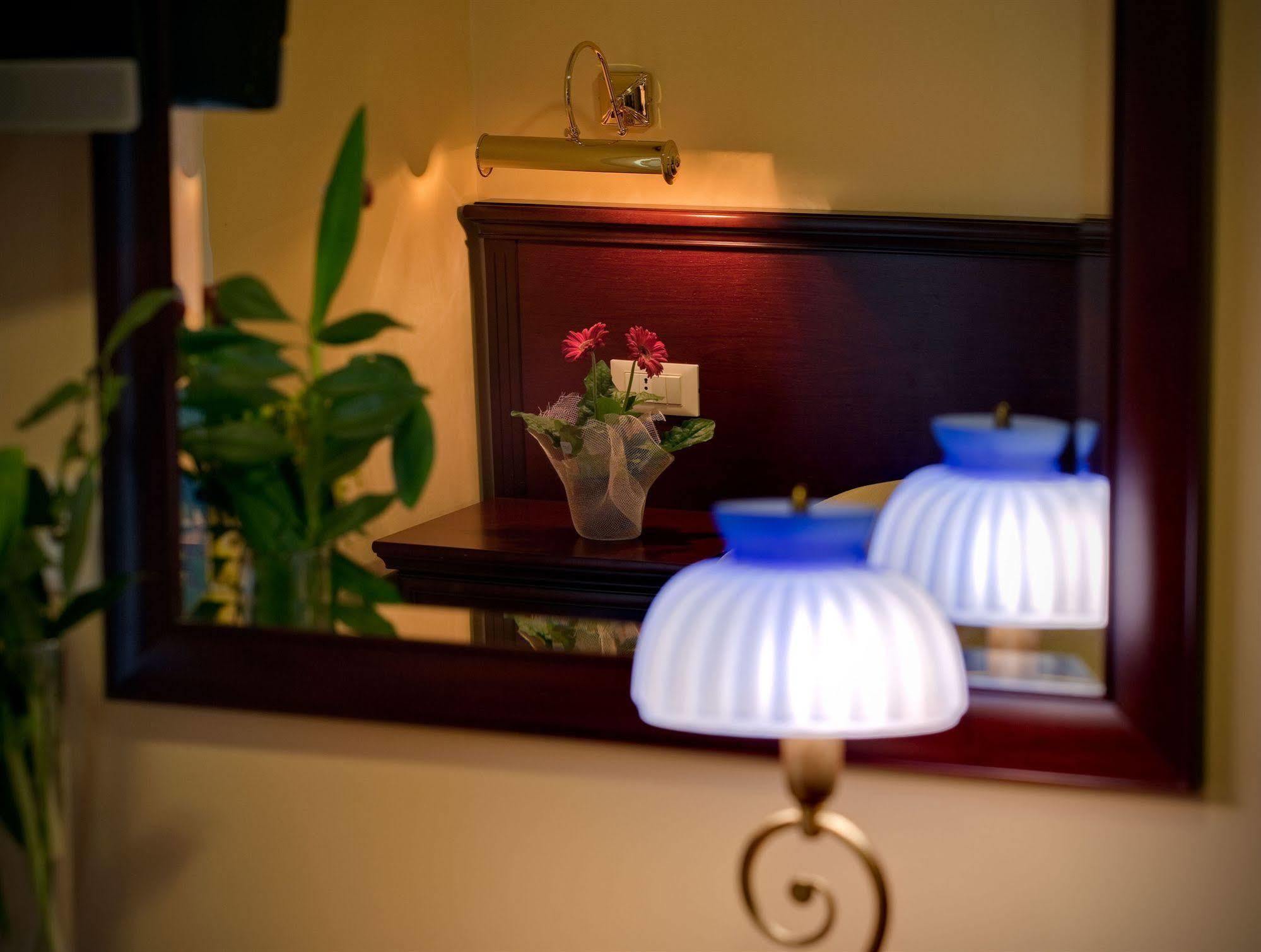 Hotel Boccascena Genova Eksteriør billede